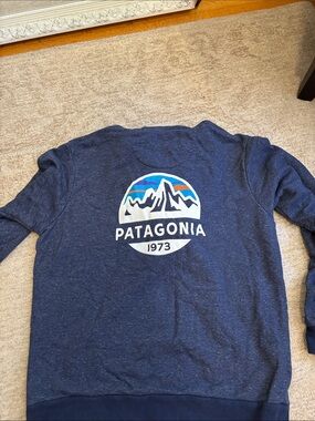 Patagonia Navy Full-Zip Hooded Sweatshirt with Mountain Logo